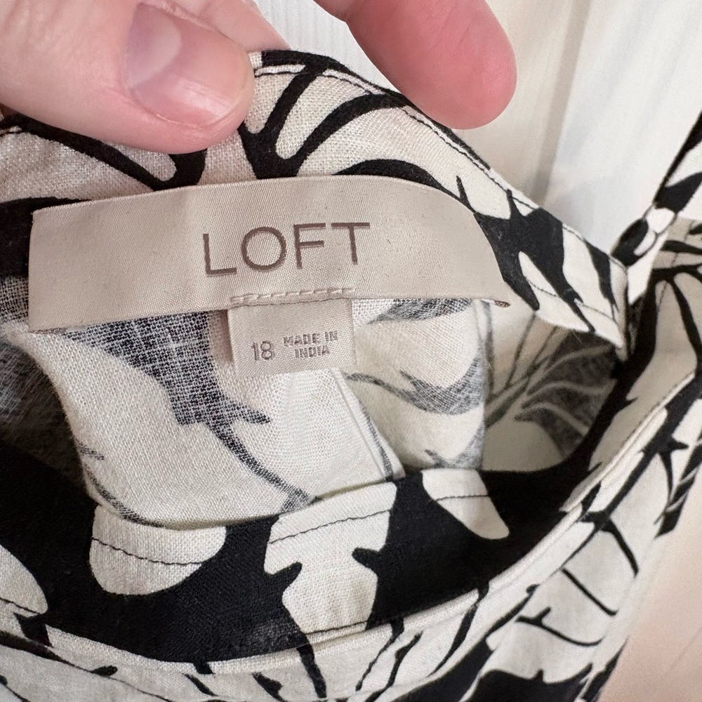 NWT LOFT Palm Linen-Blend Cami – Black & White – Size 18 | Modern Polished Tank - Picture 5 of 12